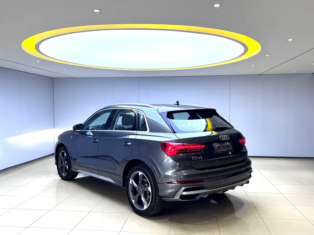 Audi Q3 2023 — фото 4