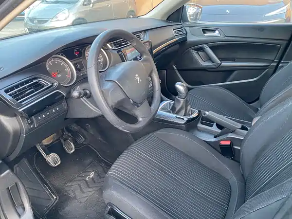 Peugeot 408 2014