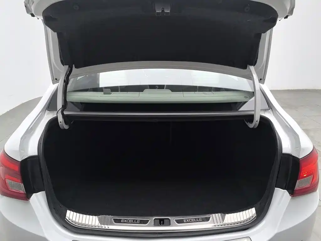 Buick Excelle GT 2017 — фото 16