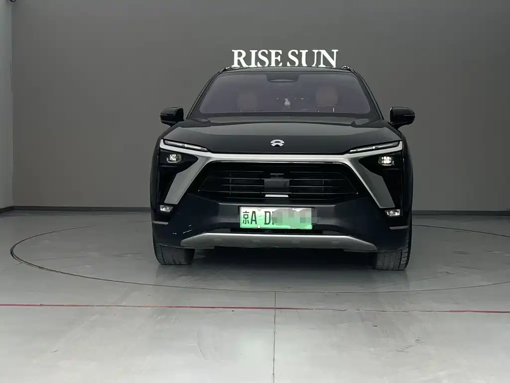 NIO ES8 2020