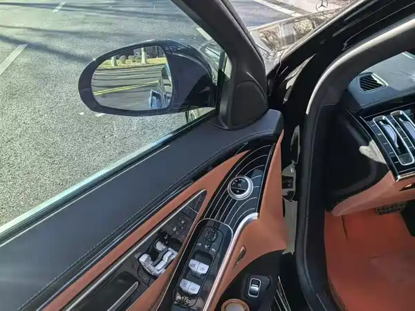 Mercedes-Benz S-Class 2022