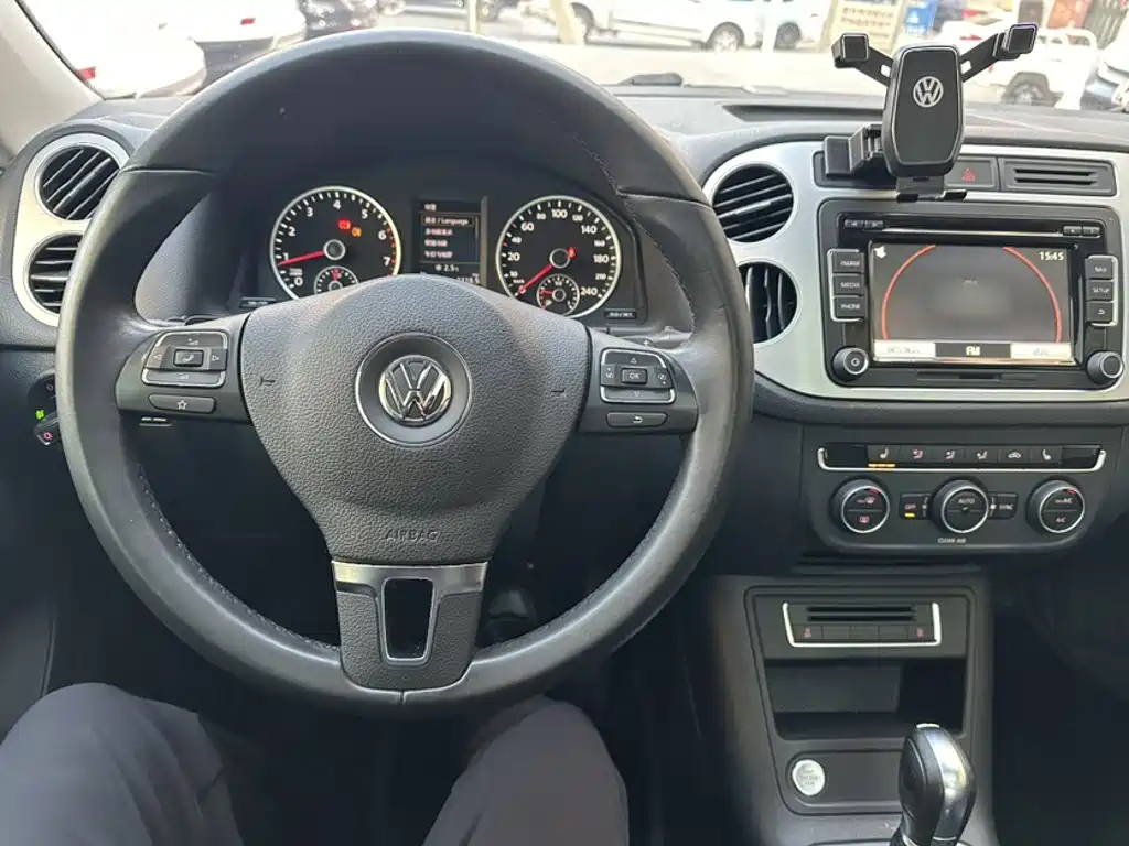 Volkswagen Tiguan 2016 — фото 14