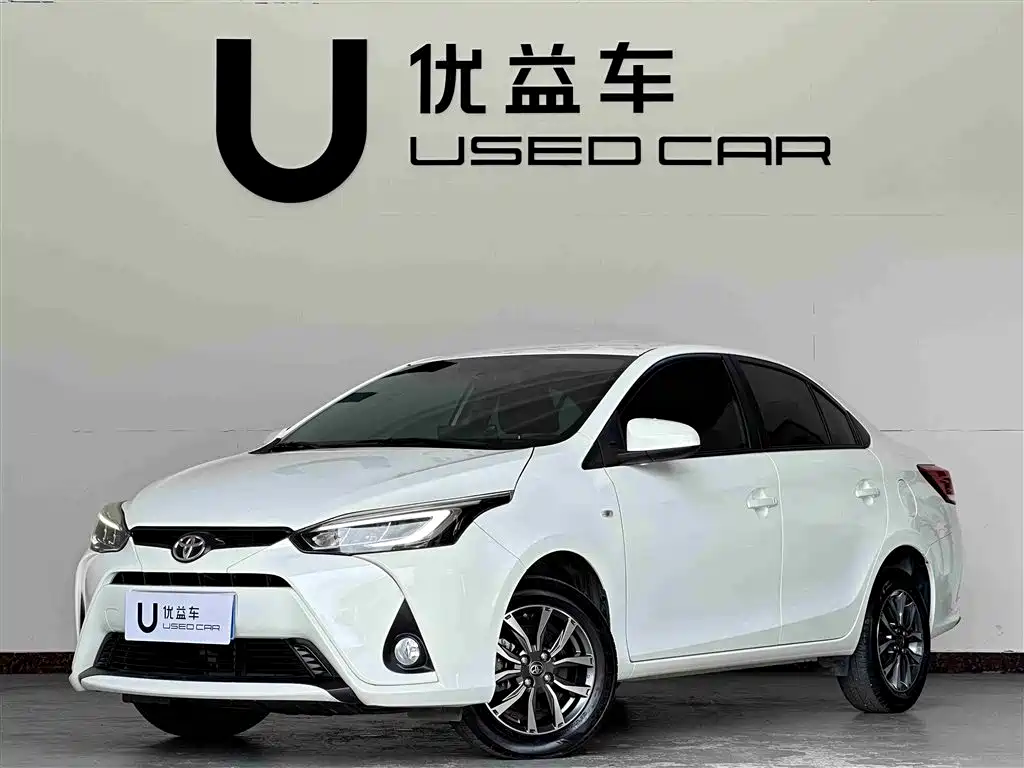 Toyota Yaris L 2020 — фото 1