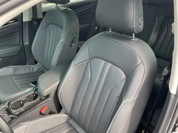 Volkswagen Passat 2024