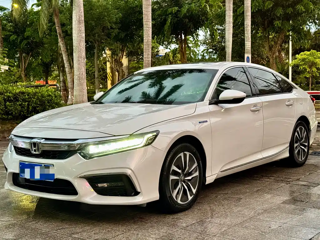 Honda Inspire 2020 — фото 1