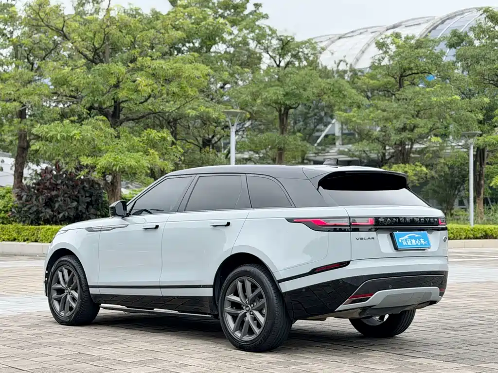 Land Rover Velar 2023 — фото 6