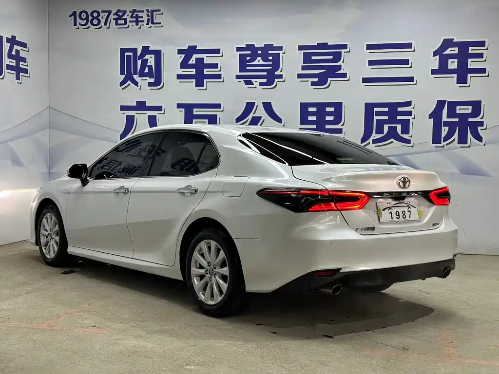 Toyota Camry 2020 — фото 4