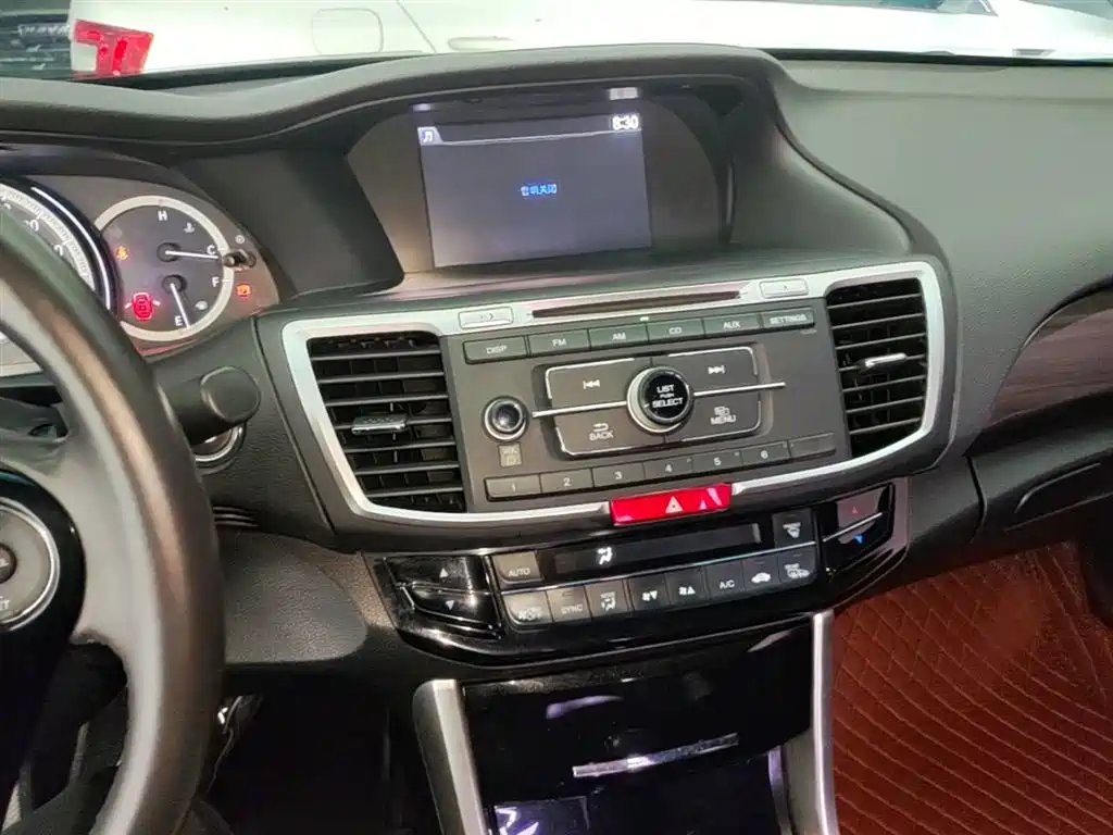 Honda Accord 2016 — фото 13
