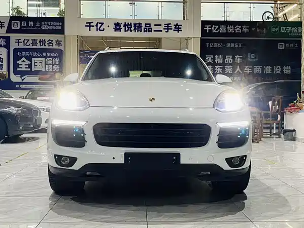 Porsche Cayenne 2015