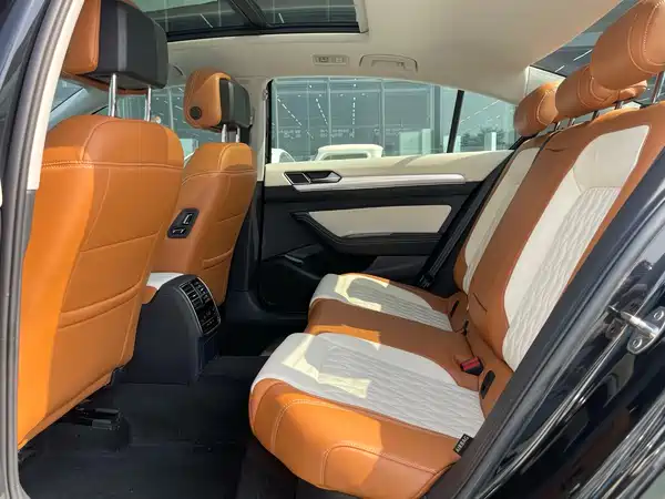 Volkswagen Magotan PHEV 2022