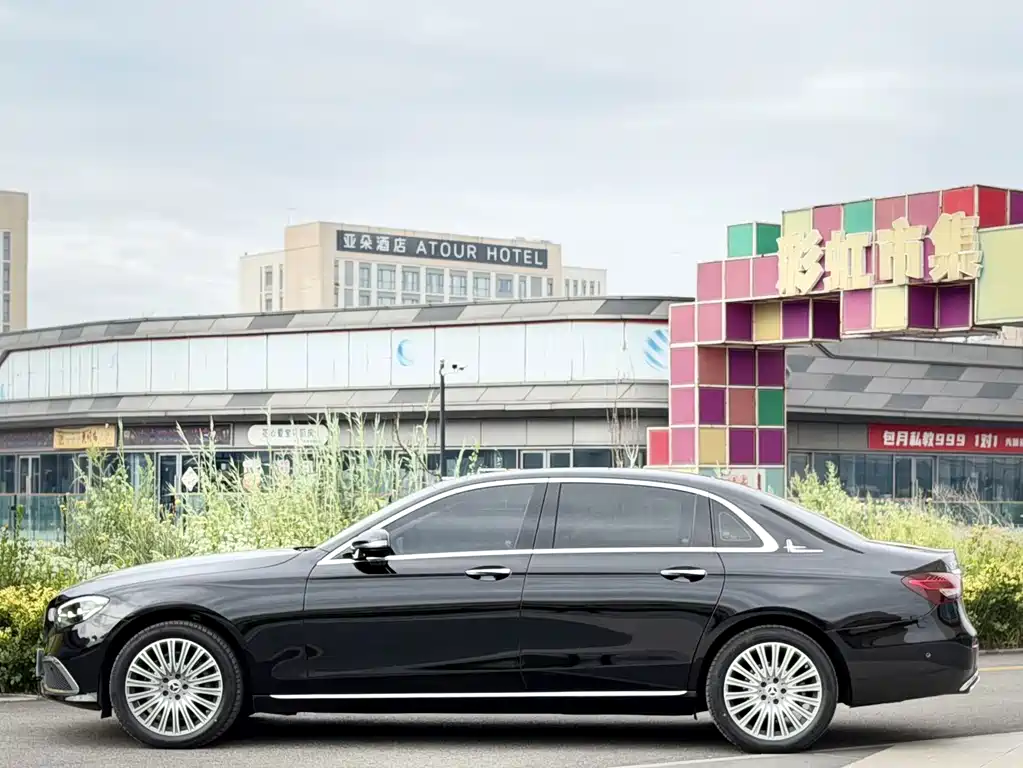 Mercedes-Benz E-Class 2022 — фото 3