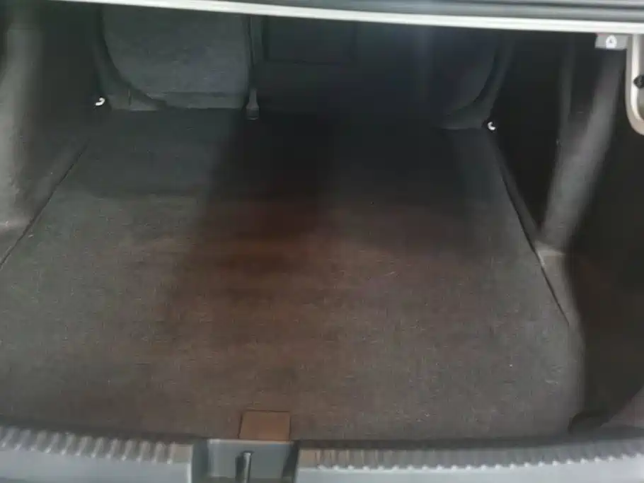 Volkswagen Sagitar 2015