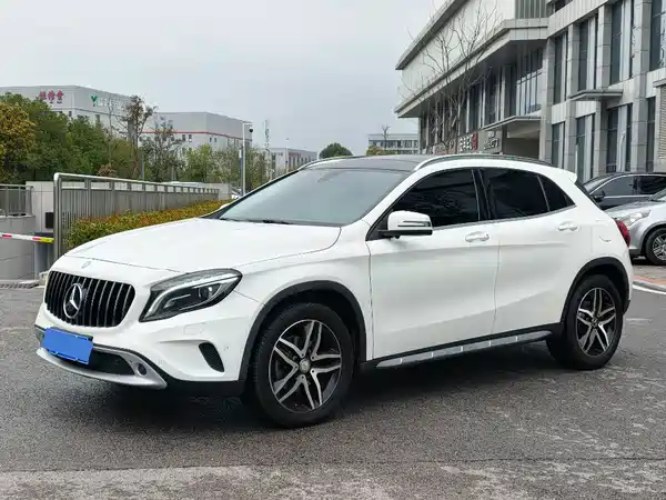 Mercedes-Benz GLA 2016