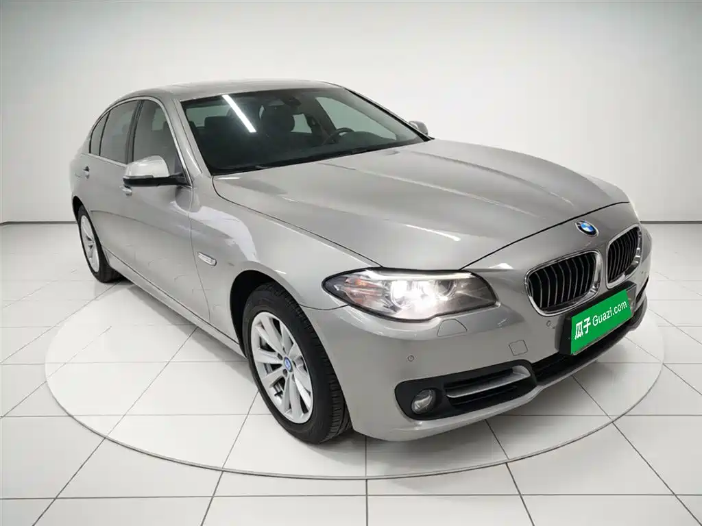BMW 5 Series 2015 — фото 4