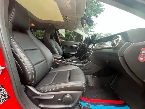 Mercedes-Benz GLA 2016