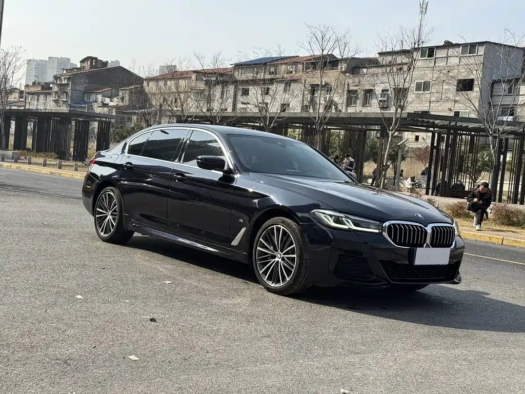 BMW 5 Series 2023