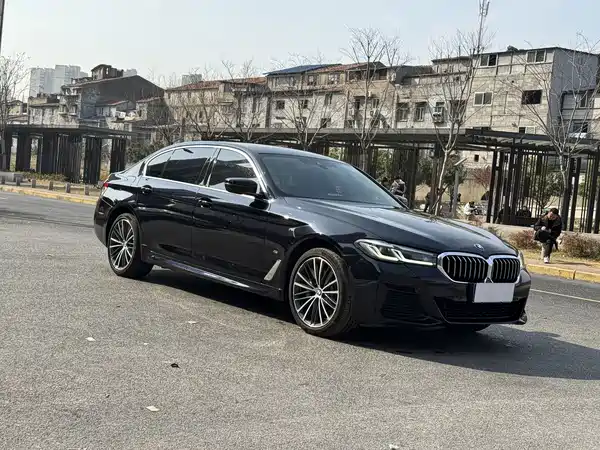 BMW 5 Series 2023