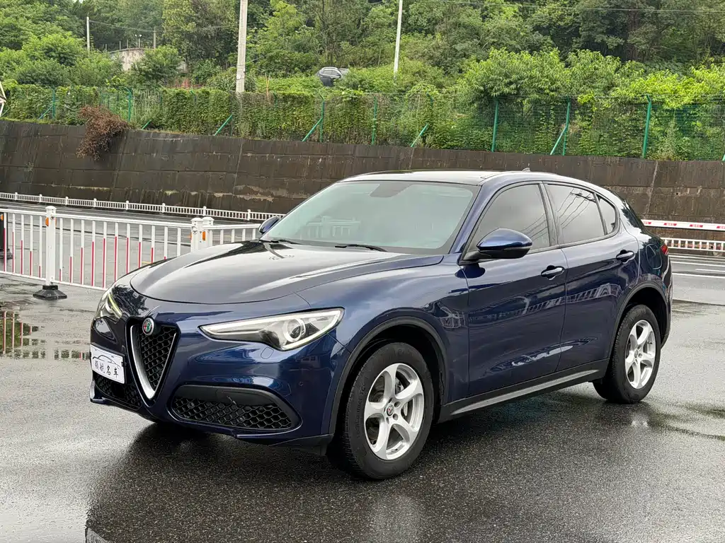 Alfa Romeo Stelvio 2019