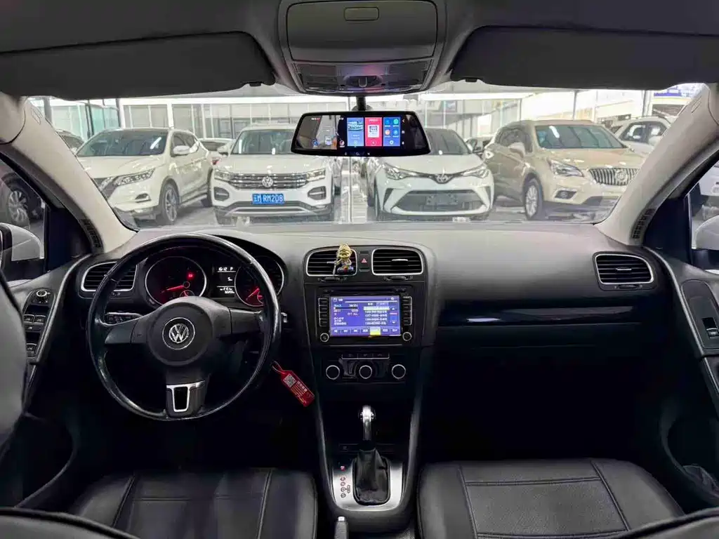 Volkswagen Golf 2014