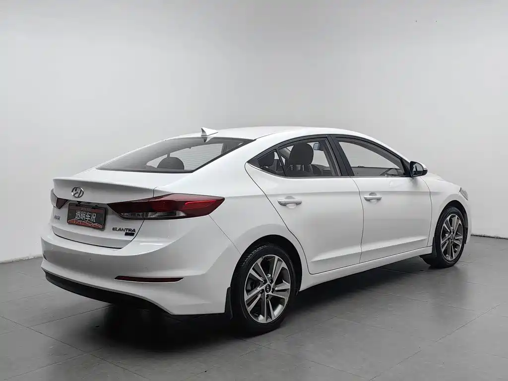 Hyundai Celesta 2016 — фото 2