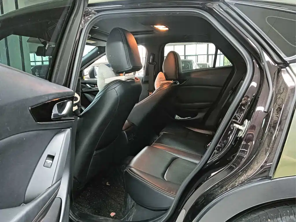 Mazda CX-4 2023