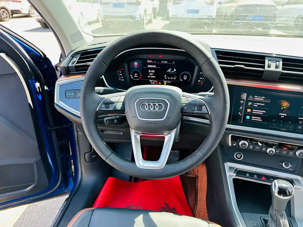 Audi Q3 2022 — фото 10