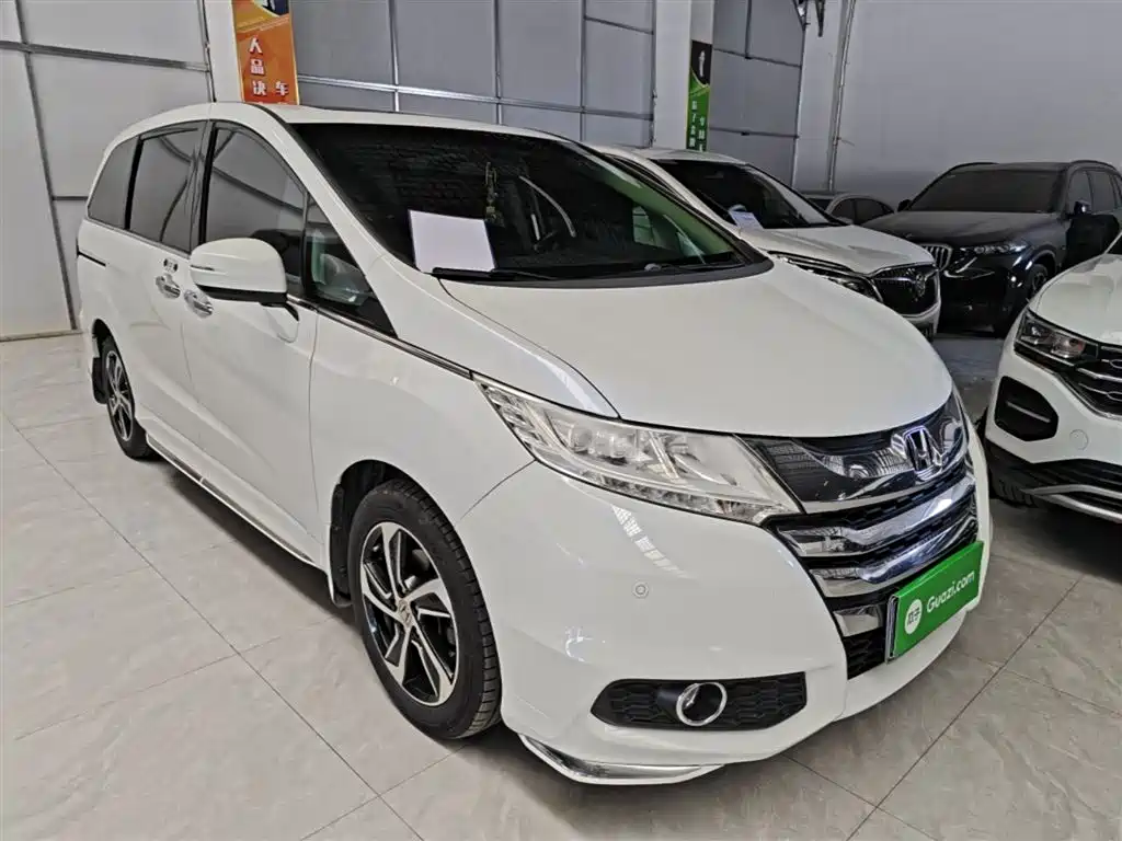 Honda Odyssey 2015 — фото 4