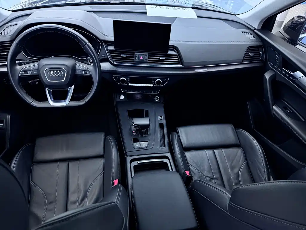 Audi Q5L 2022 — фото 14