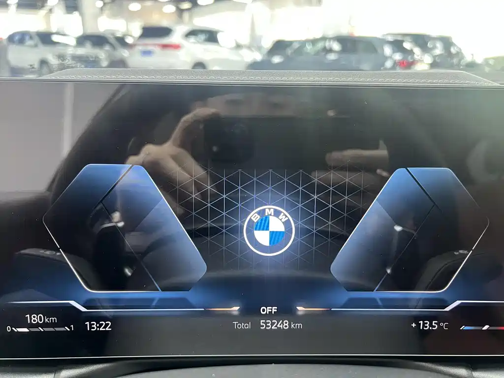 BMW 3 Series 2023 — фото 14