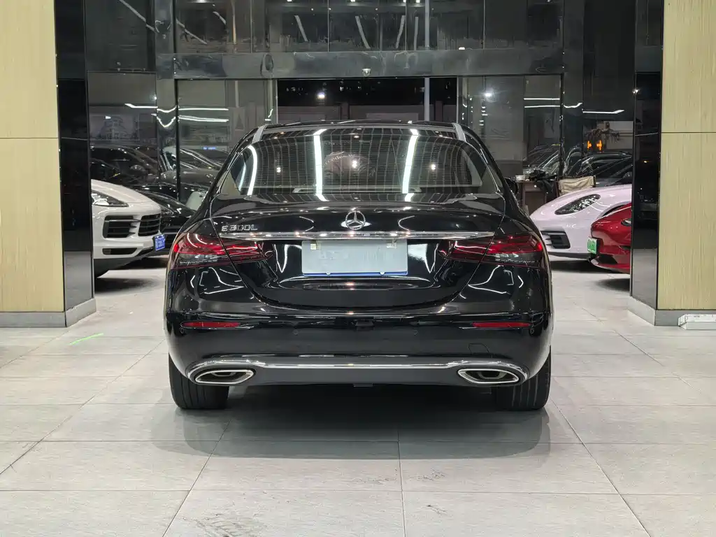 Mercedes-Benz E-Class 2022