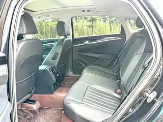Volkswagen Passat 2023 — фото 18