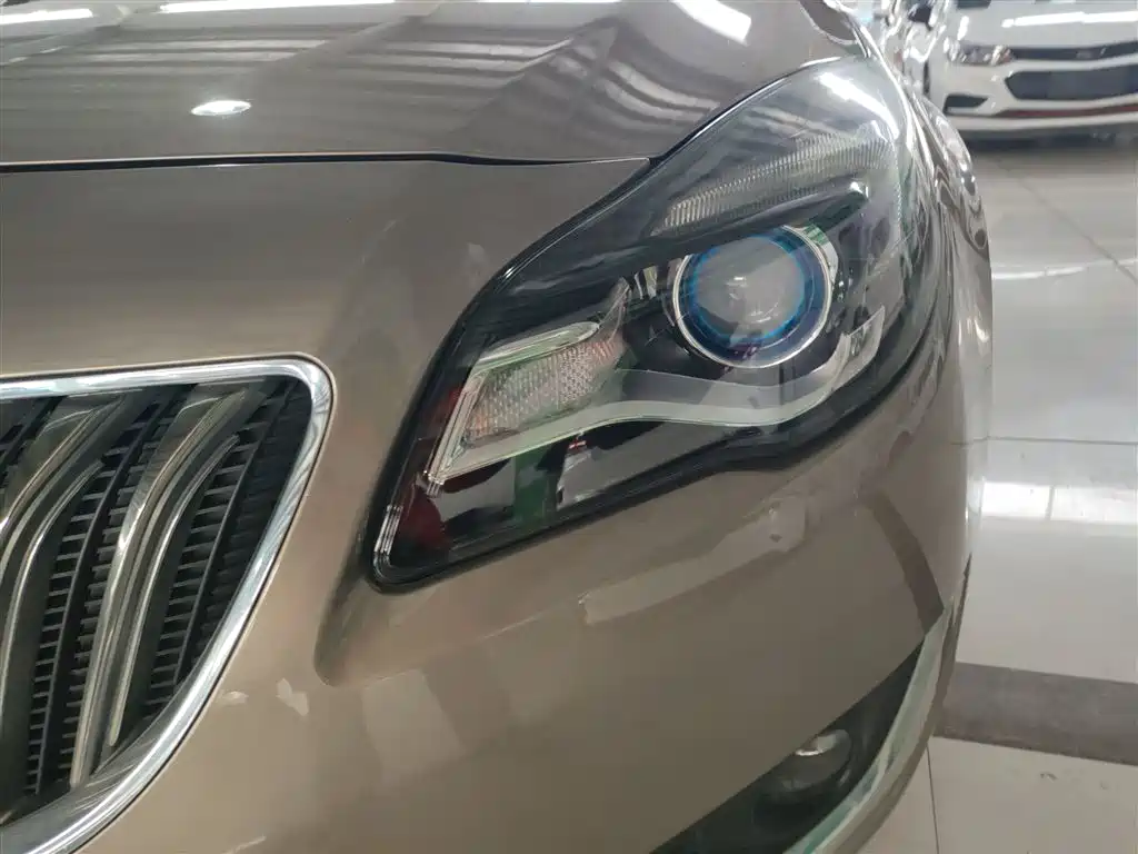 Buick Regal 2016 — фото 18