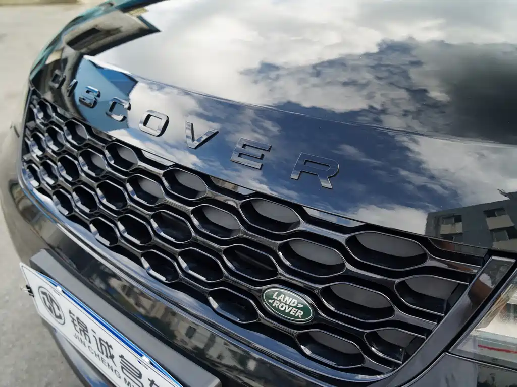 Land Rover Discovery 2023 — фото 17