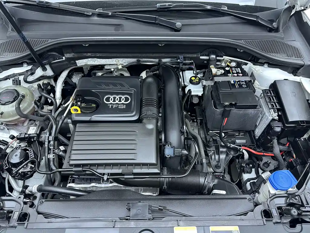Audi Q2L 2022 — фото 19