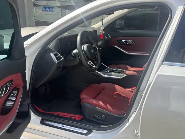 BMW 3 Series 2024