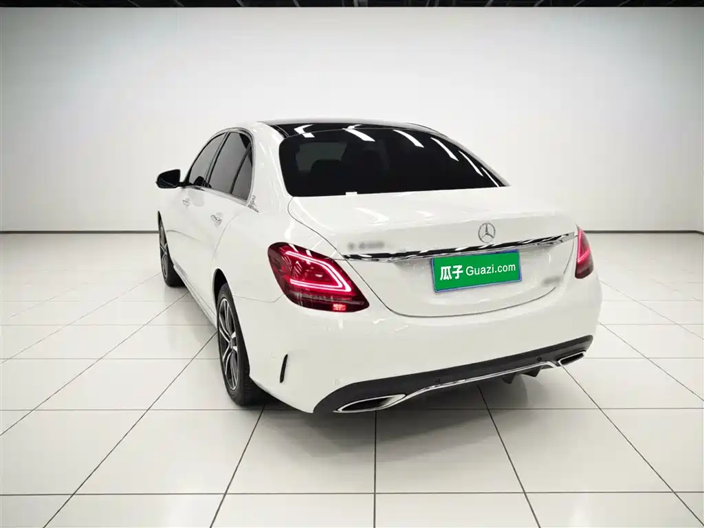 Mercedes-Benz C-Class 2020 — фото 23