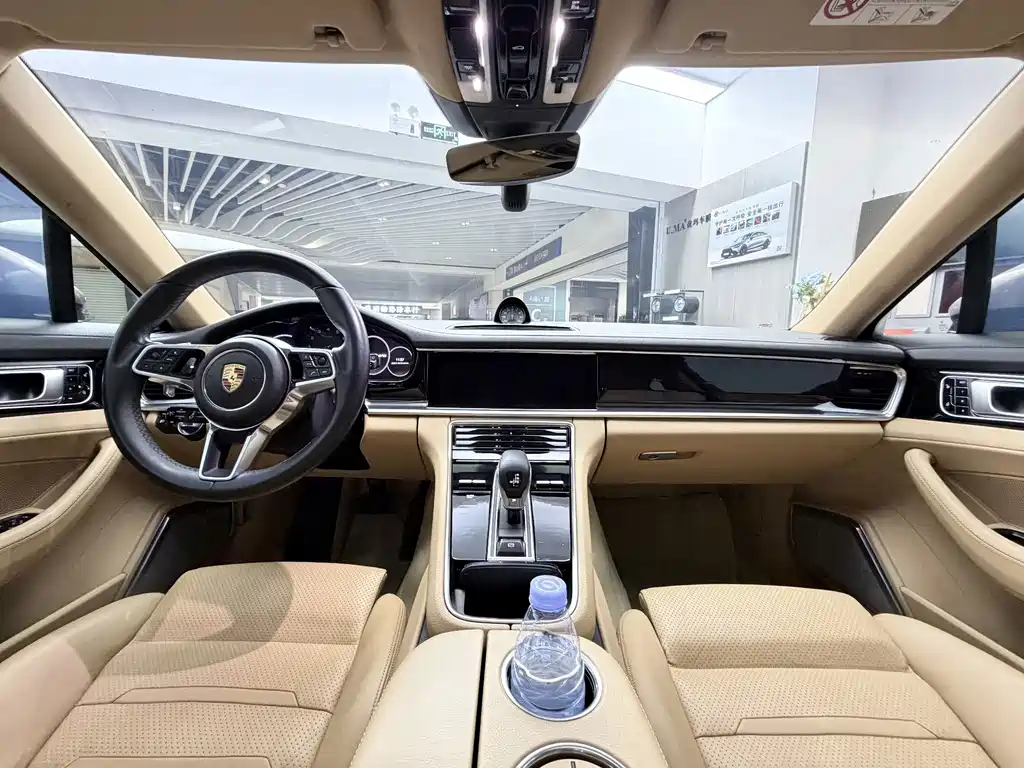 Porsche Panamera 2017 — фото 13