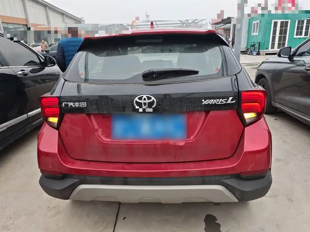 Toyota Yaris L 2021 — фото 6
