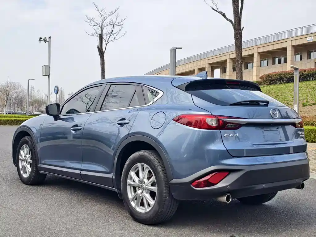 Mazda CX-4 2017 — фото 4