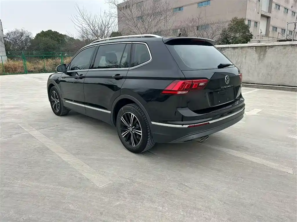 Volkswagen Tiguan L 2020 — фото 22