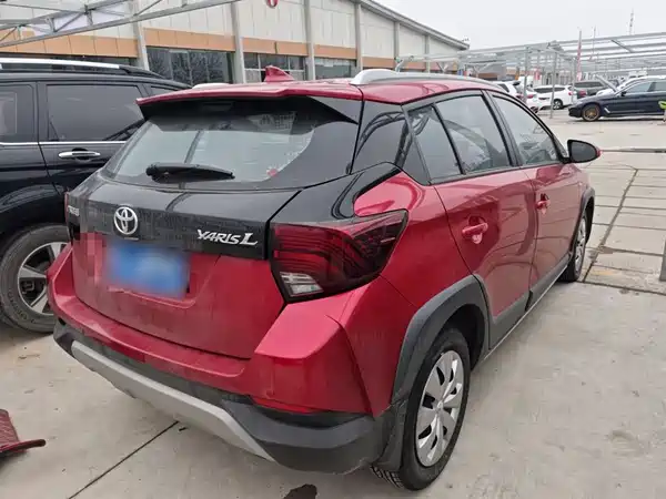 Toyota Yaris L 2021