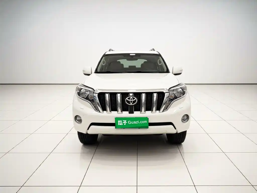 Toyota Prado 2017 — фото 2