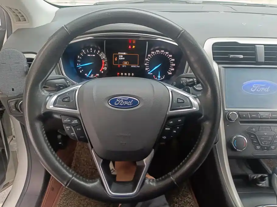 Ford Mondeo 2015 — фото 15