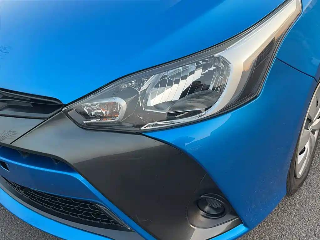 Toyota Yaris L 2018 — фото 18