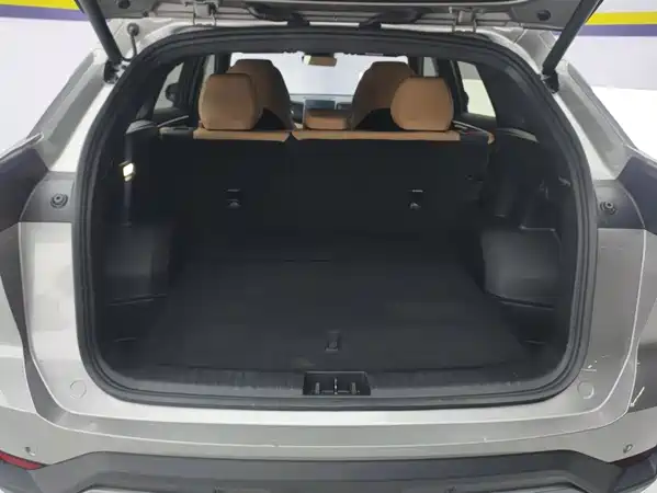 Geely Galaxy L7 2024