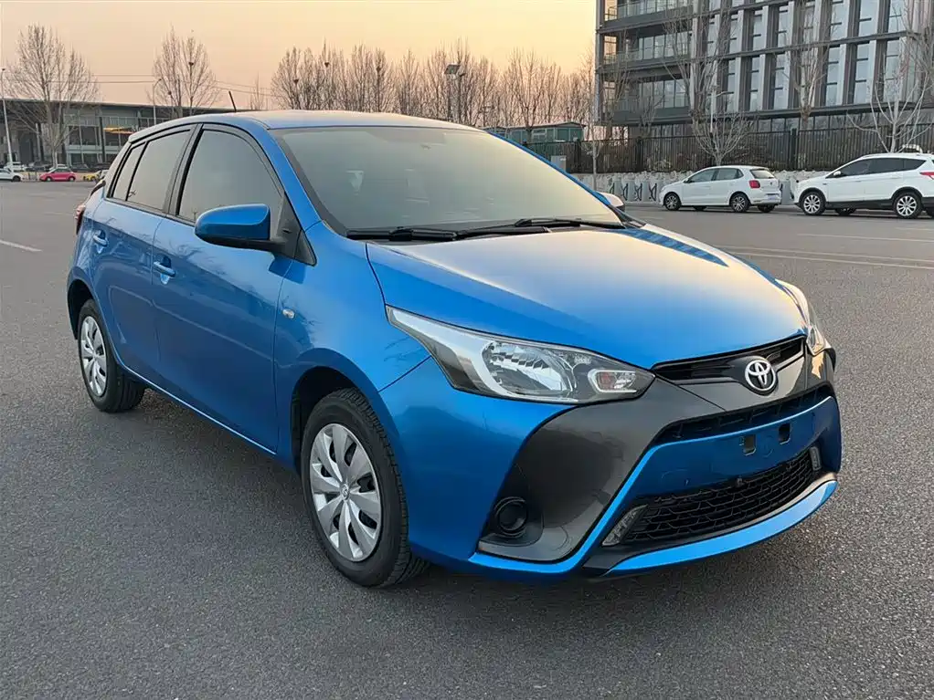 Toyota Yaris L 2018 — фото 22