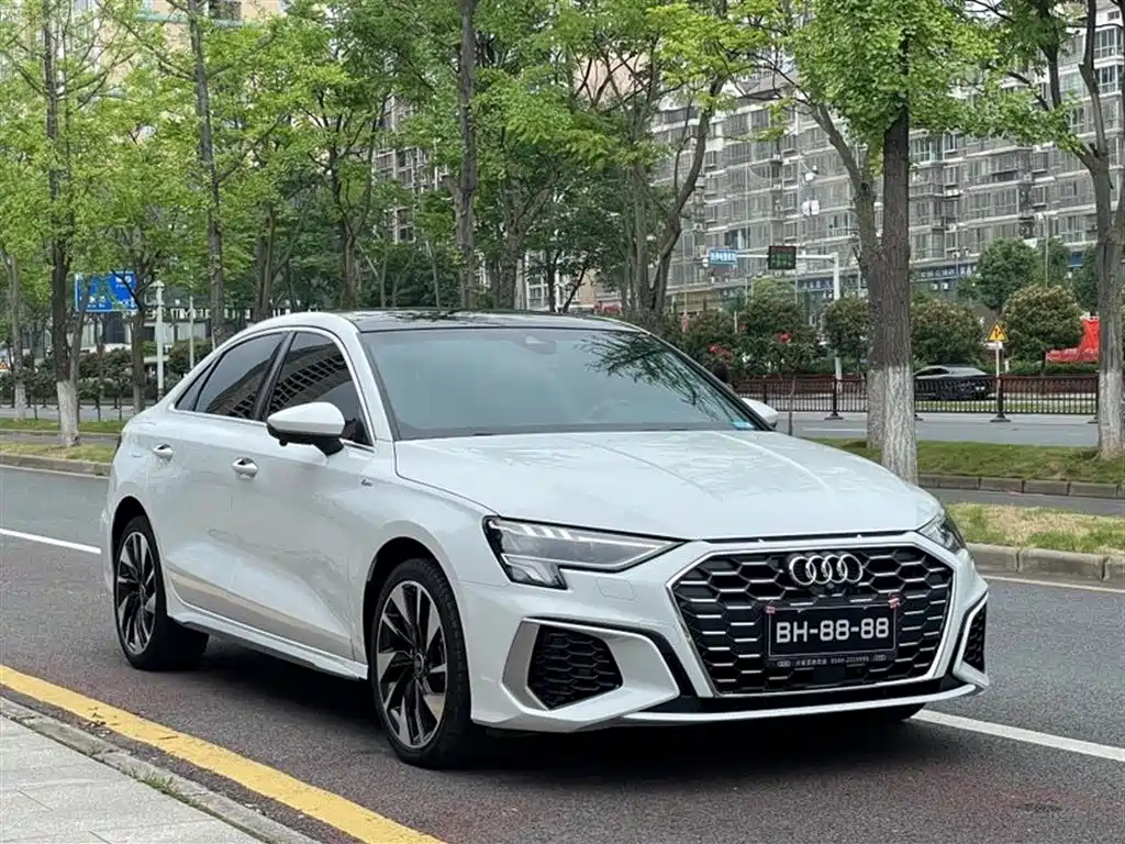 Audi A3 2022 — фото 3