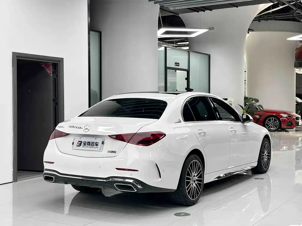 Mercedes-Benz C-Class 2023 — фото 11