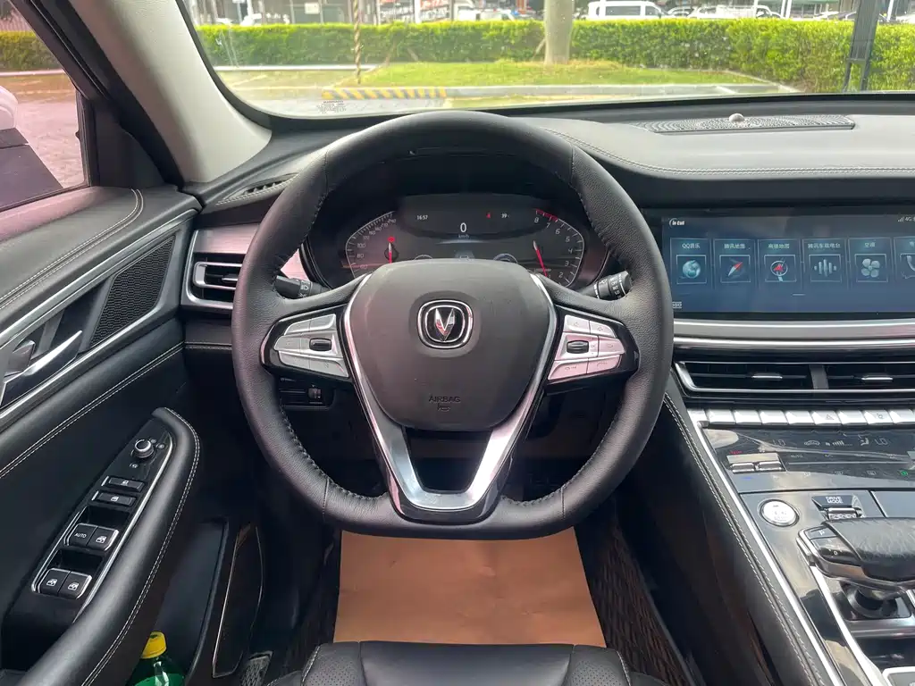 Changan CS85 COUPE 2020 — фото 15