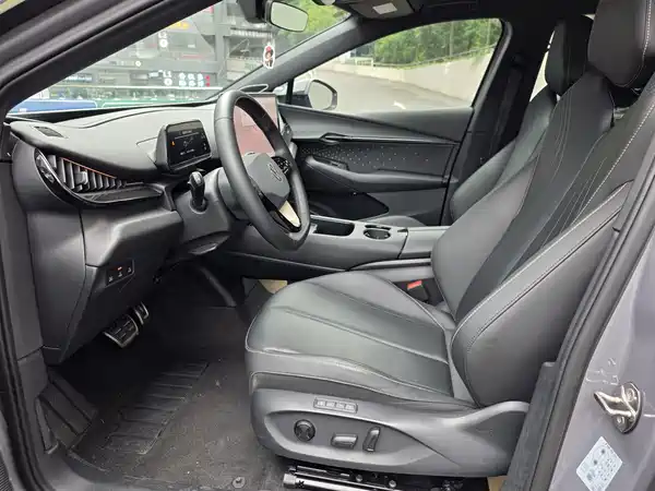 Volkswagen Distinctive 06 2025